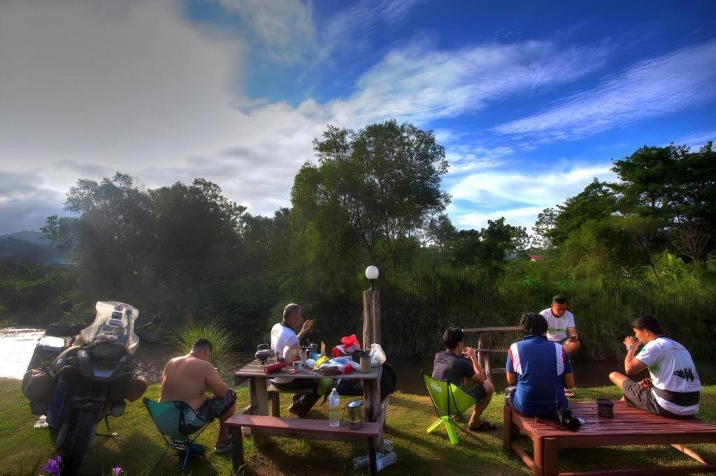 Umphangburiresort Ngoại thất bức ảnh