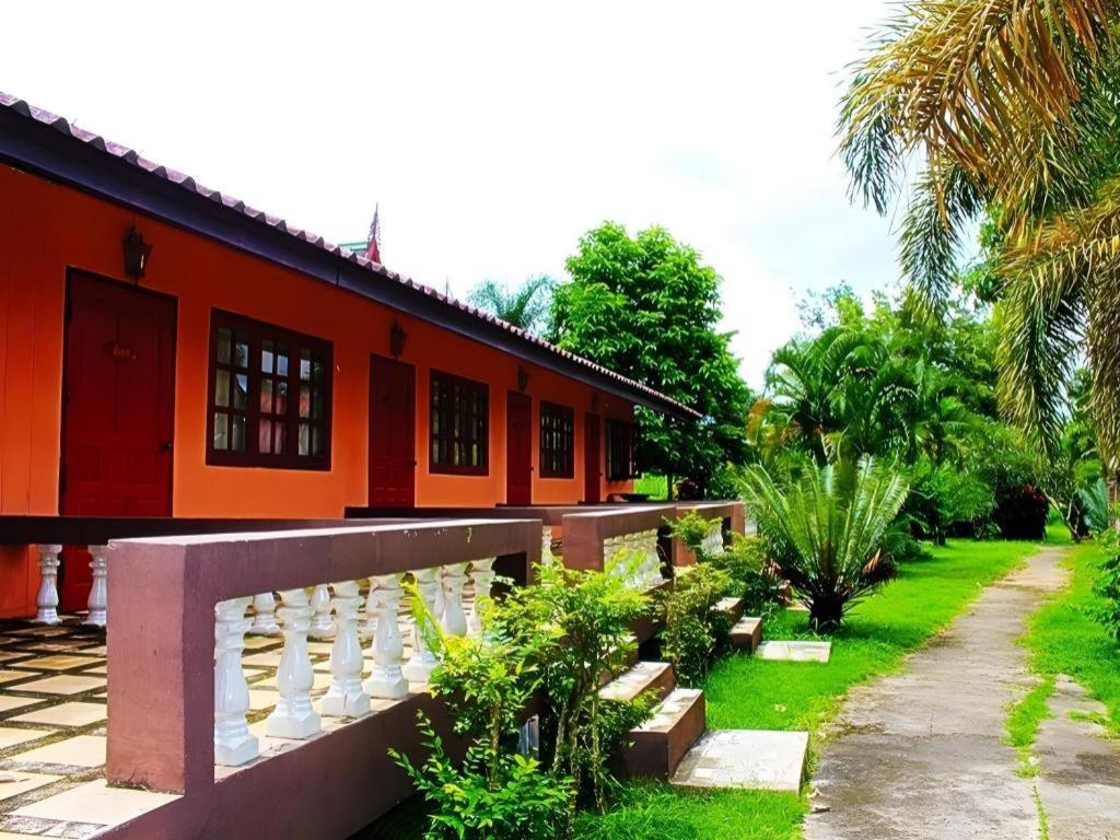 Umphangburiresort Ngoại thất bức ảnh